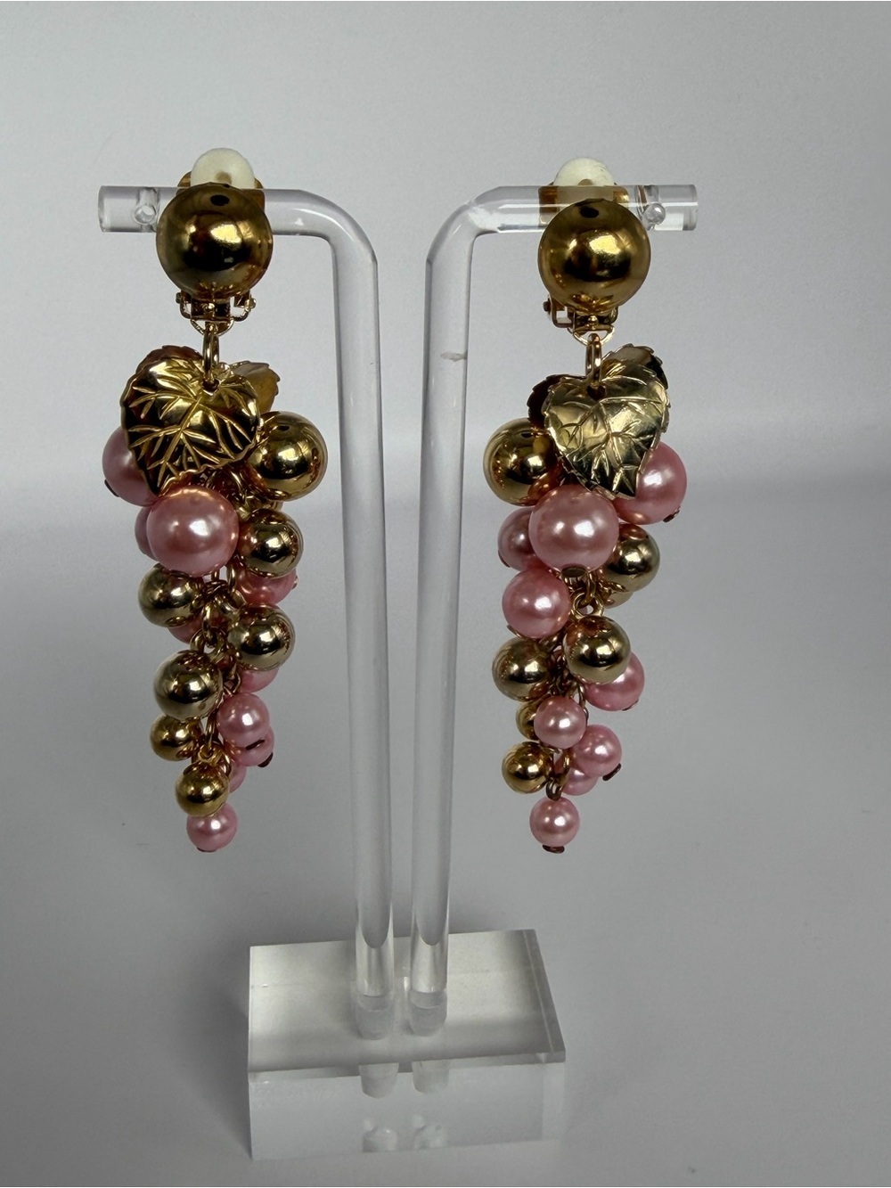 Pretty Pink & Gold Fashion Grape Cluster 3 inch Dangle Clip Earrings VTG Light